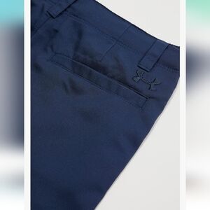 Under Armour - Boy's DriFit Shorts - Size 14